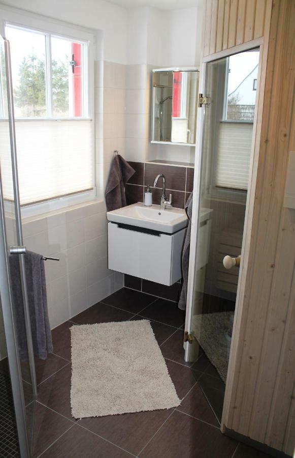 Fischer'S Ferienhaus Ruegen Mit Sauna Und Kamin Ummanz 外观 照片