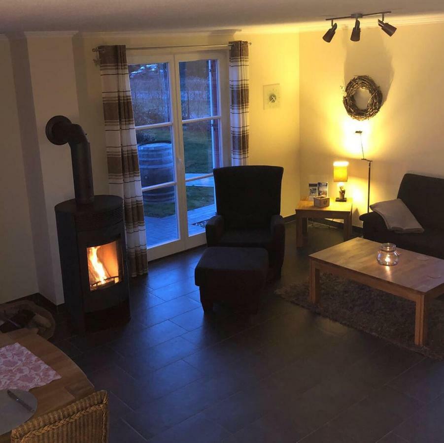 Fischer'S Ferienhaus Ruegen Mit Sauna Und Kamin Ummanz 外观 照片